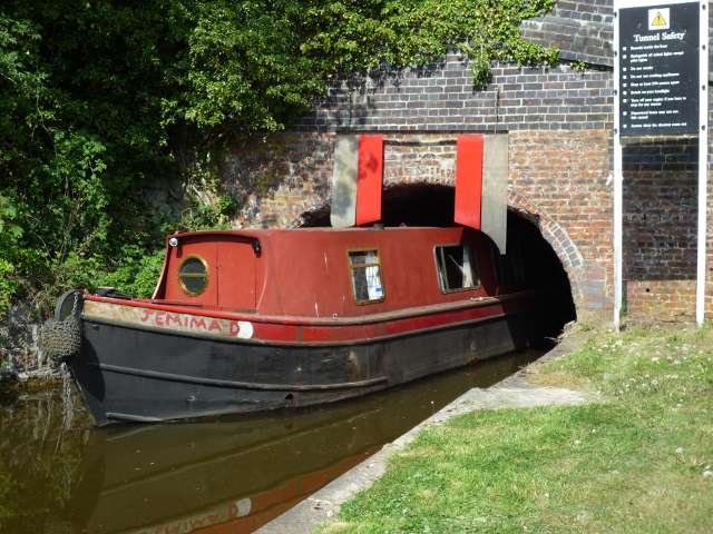 J-D coming out of the northern end of Froghall Tunnel